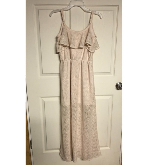 Heart & Soul cream colored dress - Picture 2 of 6